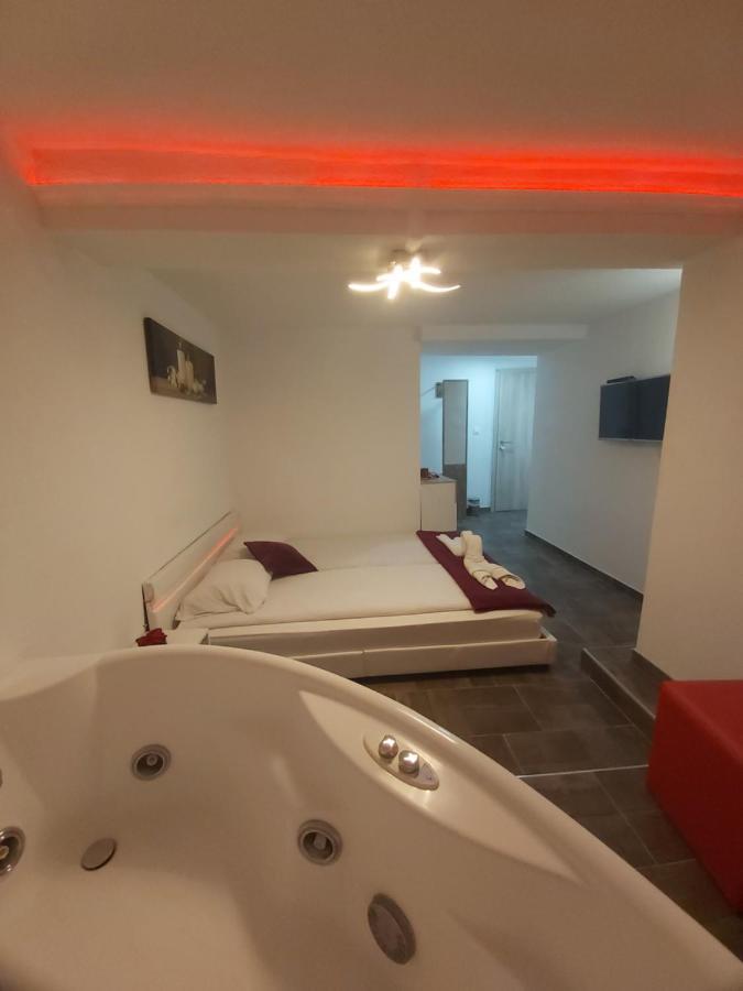 Rooms Panda Марібор Екстер'єр фото