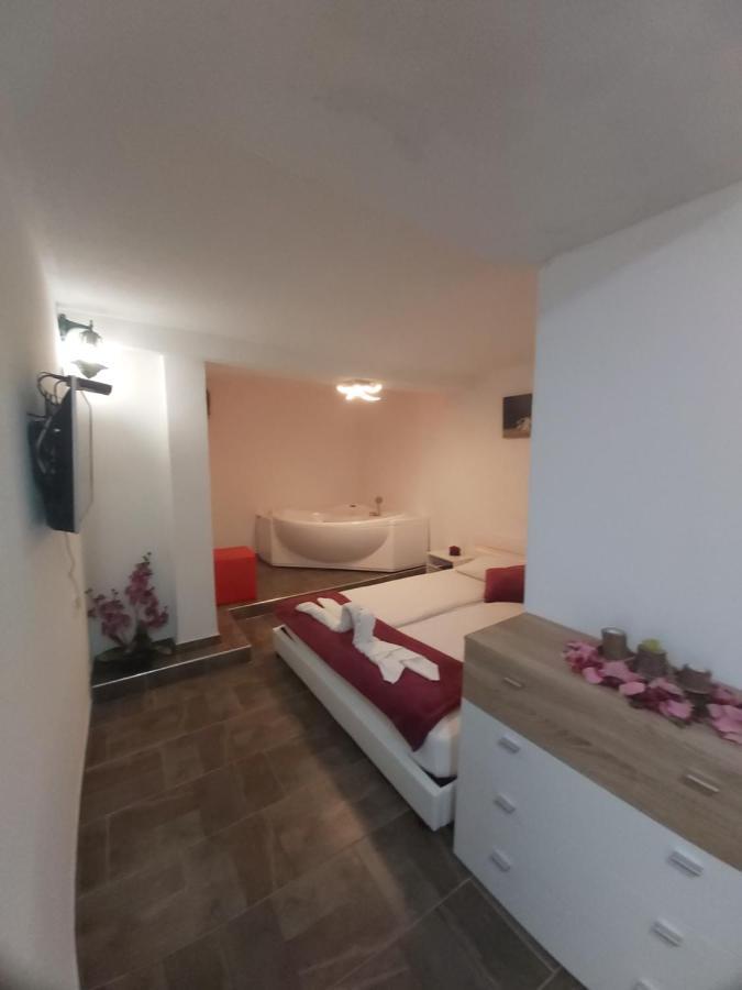 Rooms Panda Марібор Екстер'єр фото